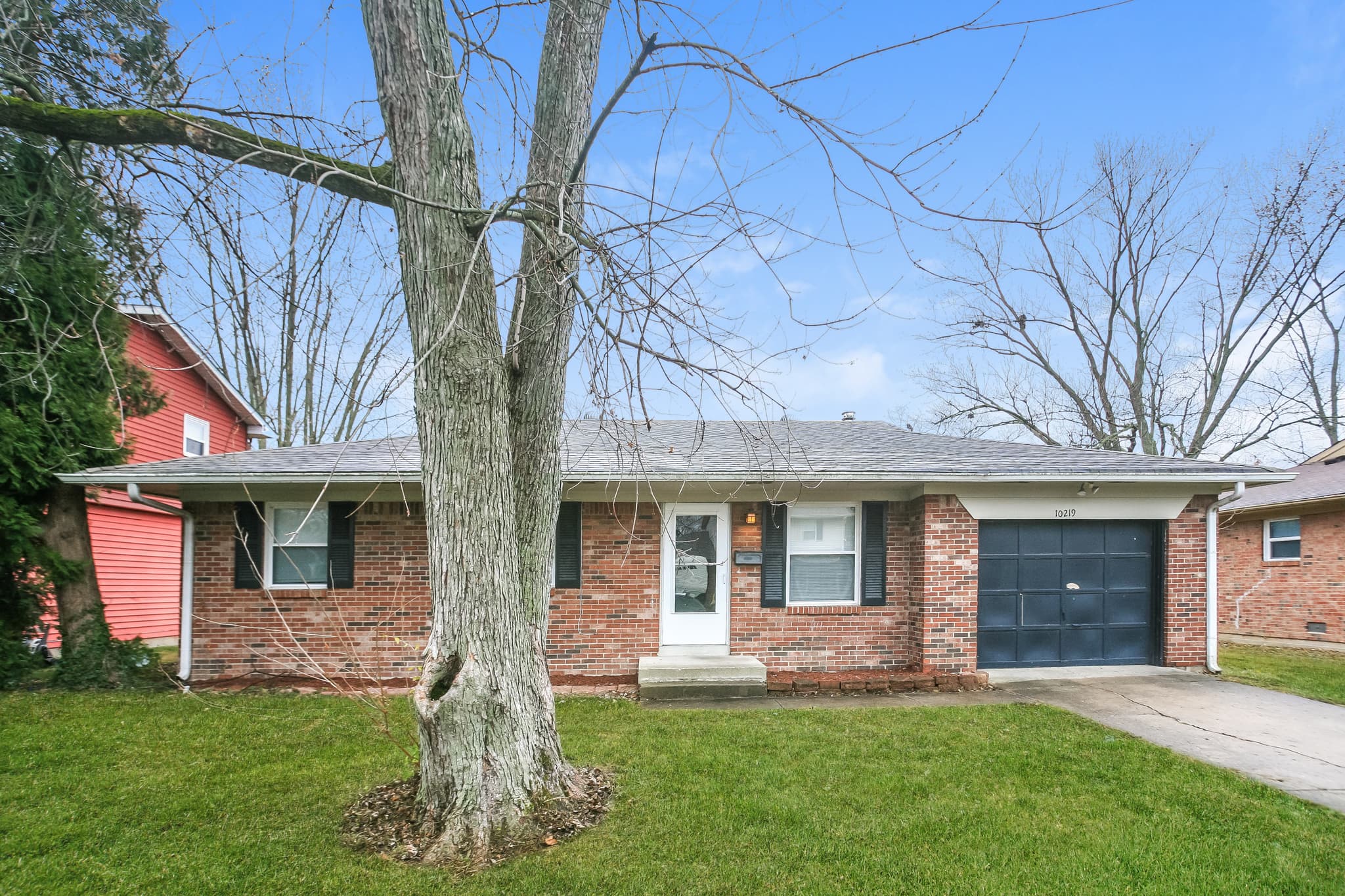 10219 Sutters Ct