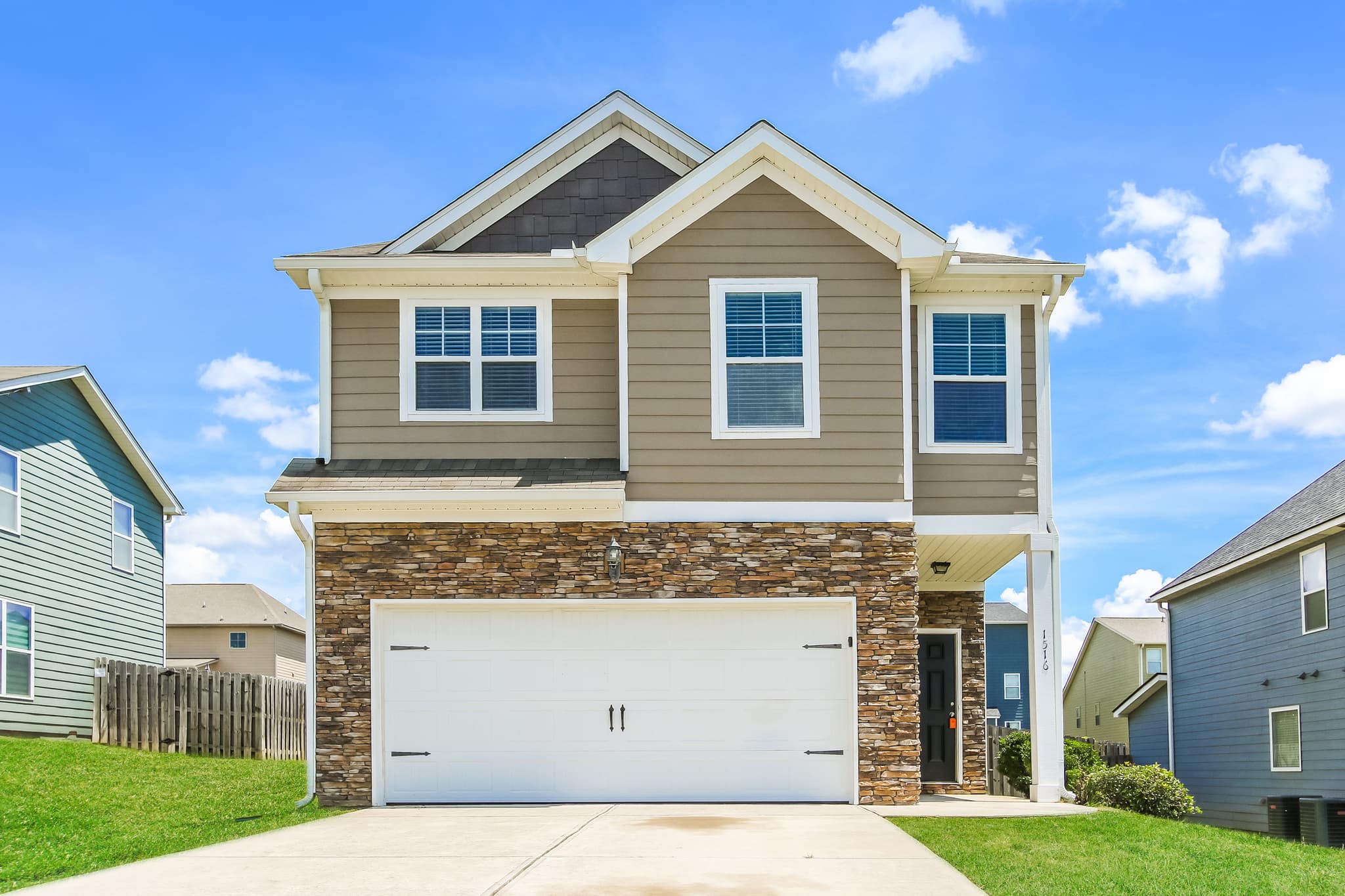 1516 Driftwood Lane