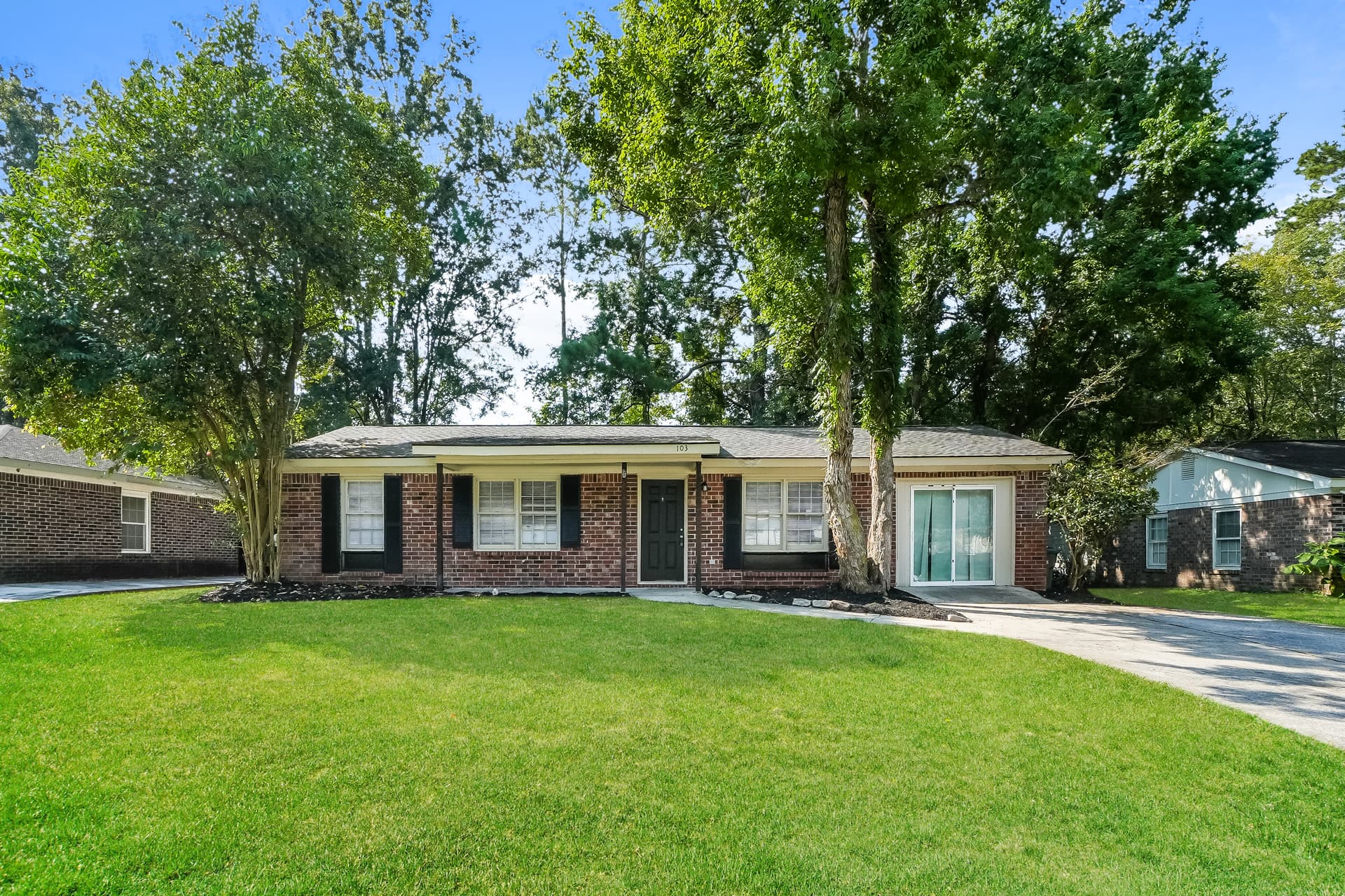 103 Water Oak Drive
