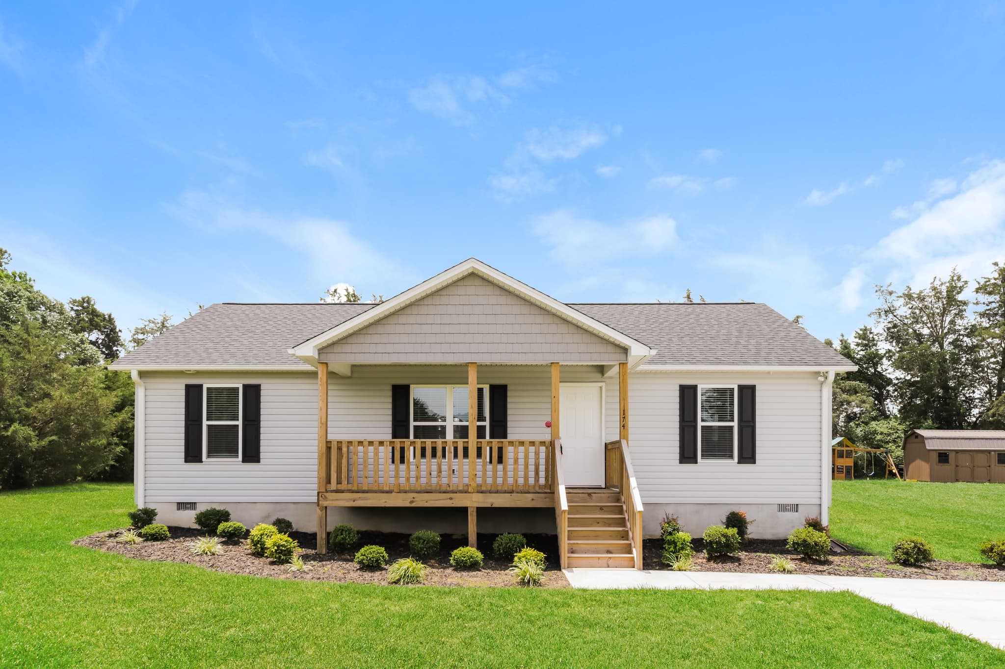 174 Mack Trail