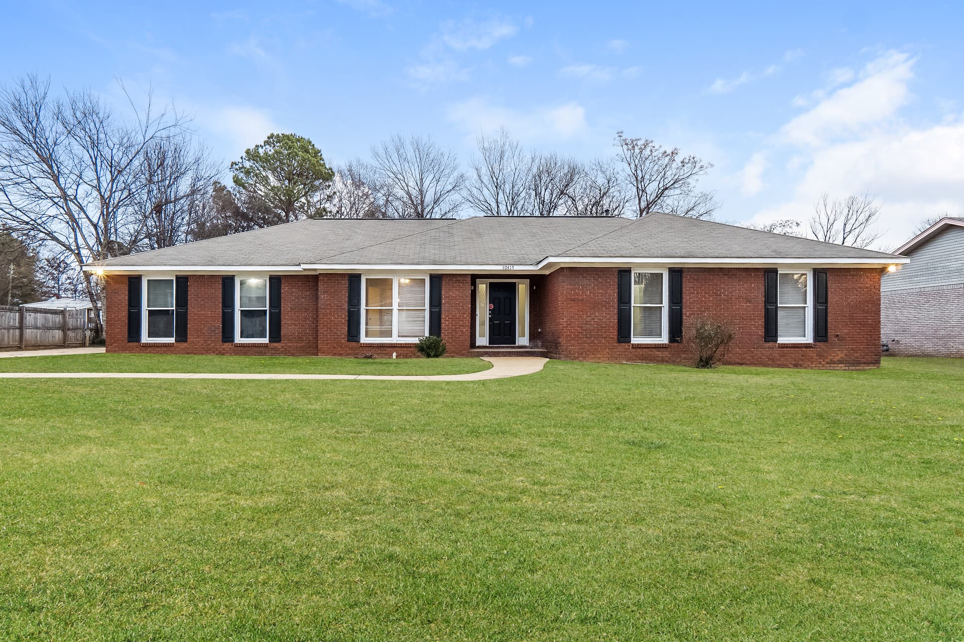 10415 Shadowview Rd