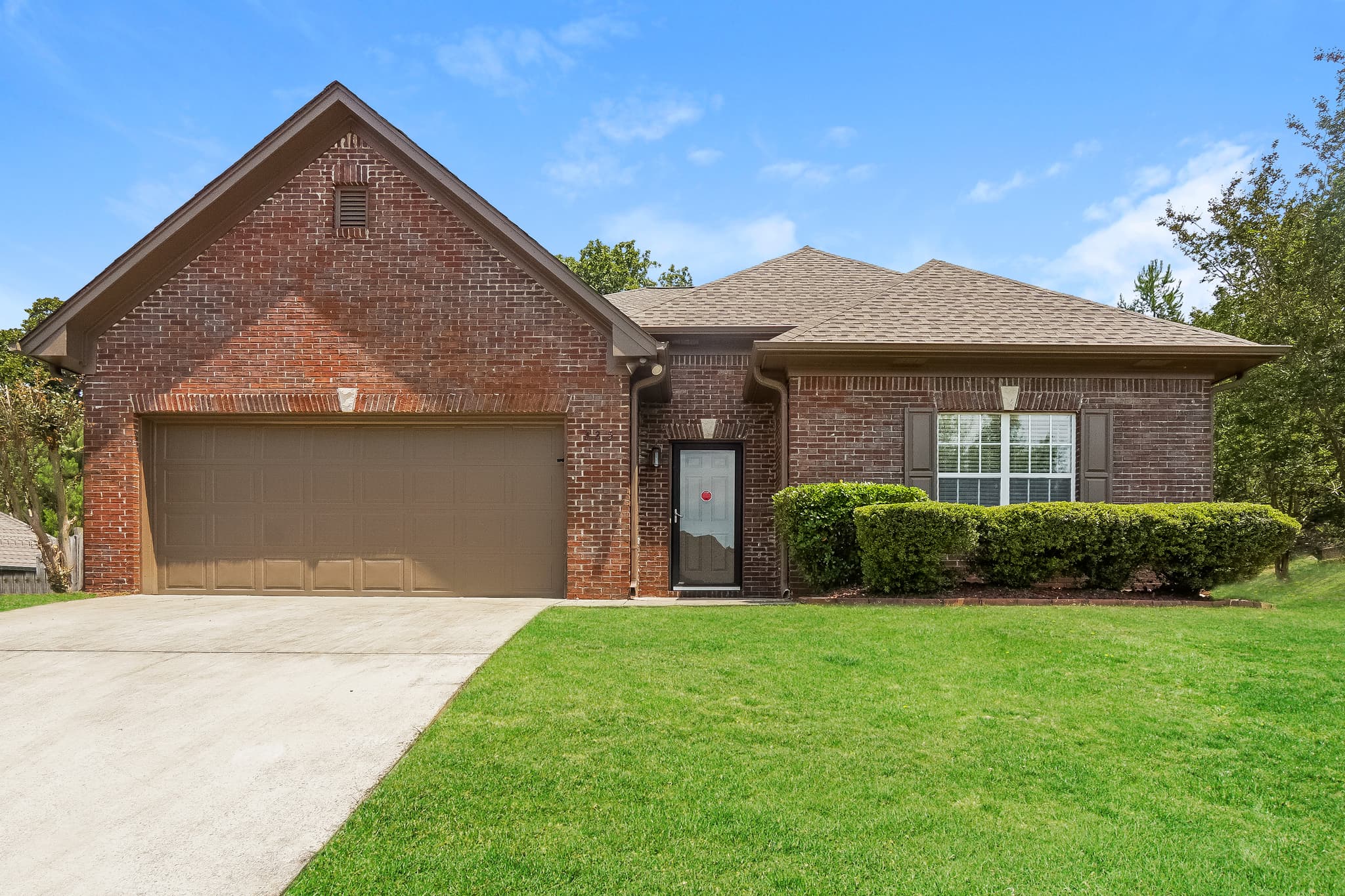 325 Bedford Circle