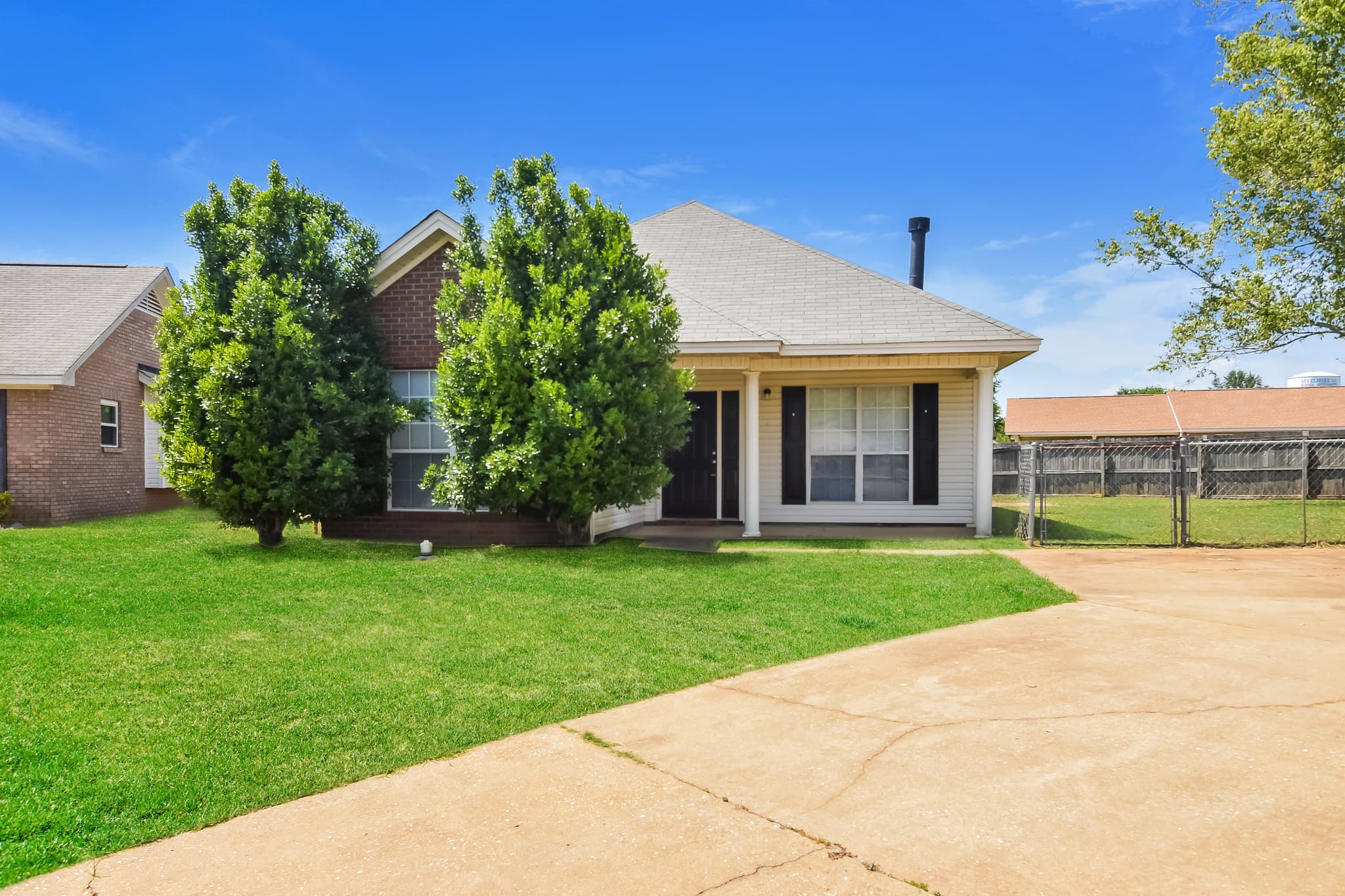 122 Forestwood Drive