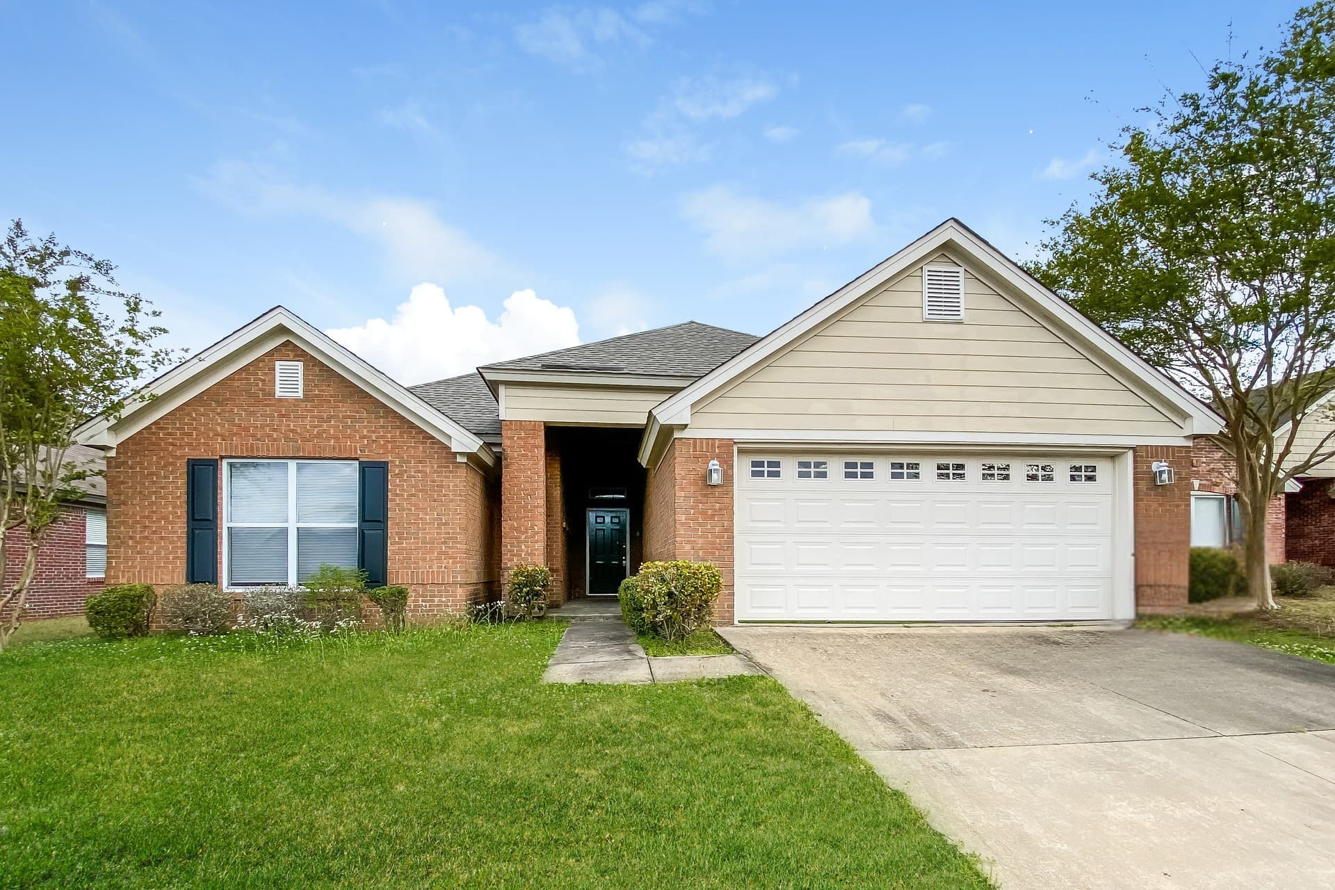9261 Harrington Circle