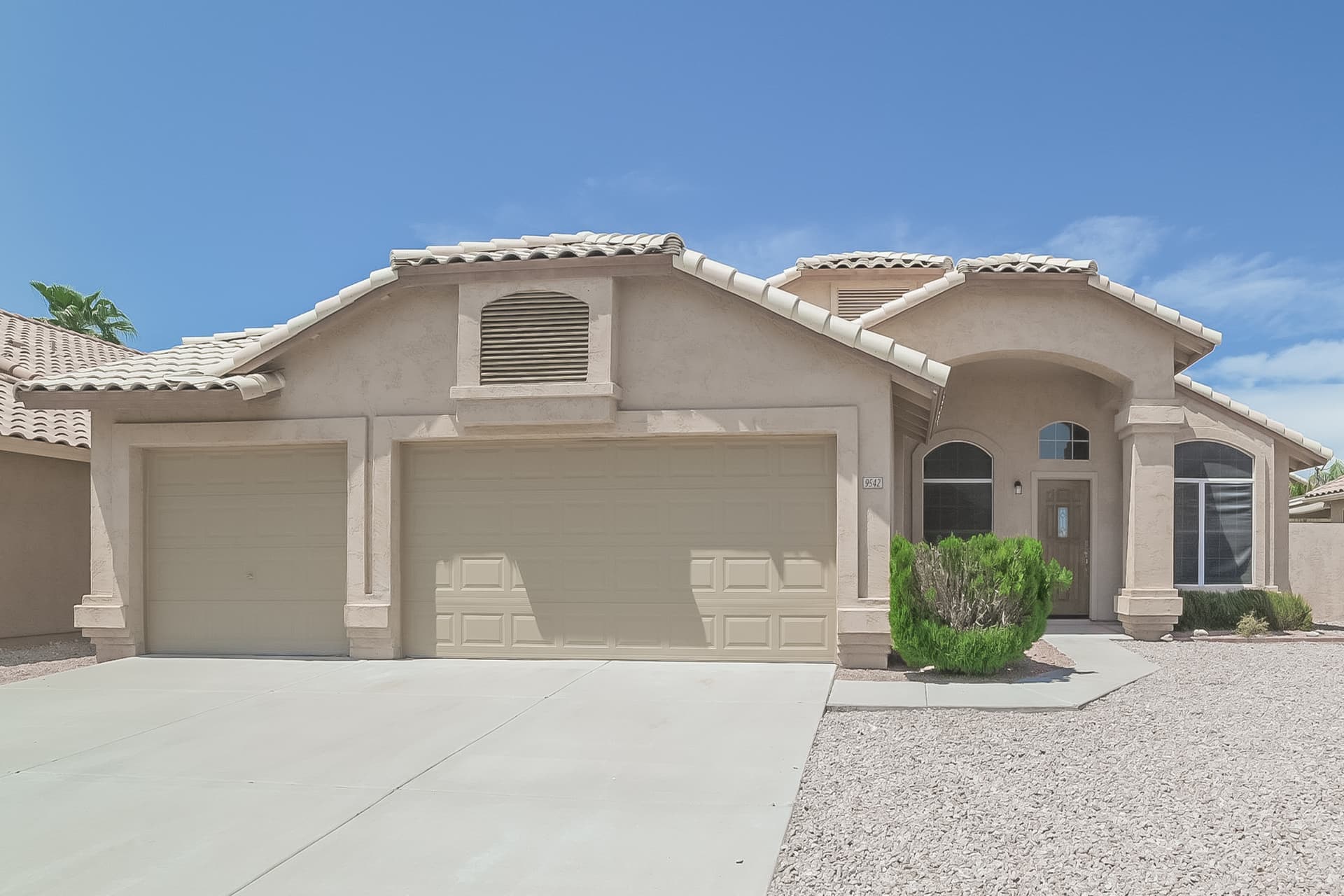 9542 W Potter Dr