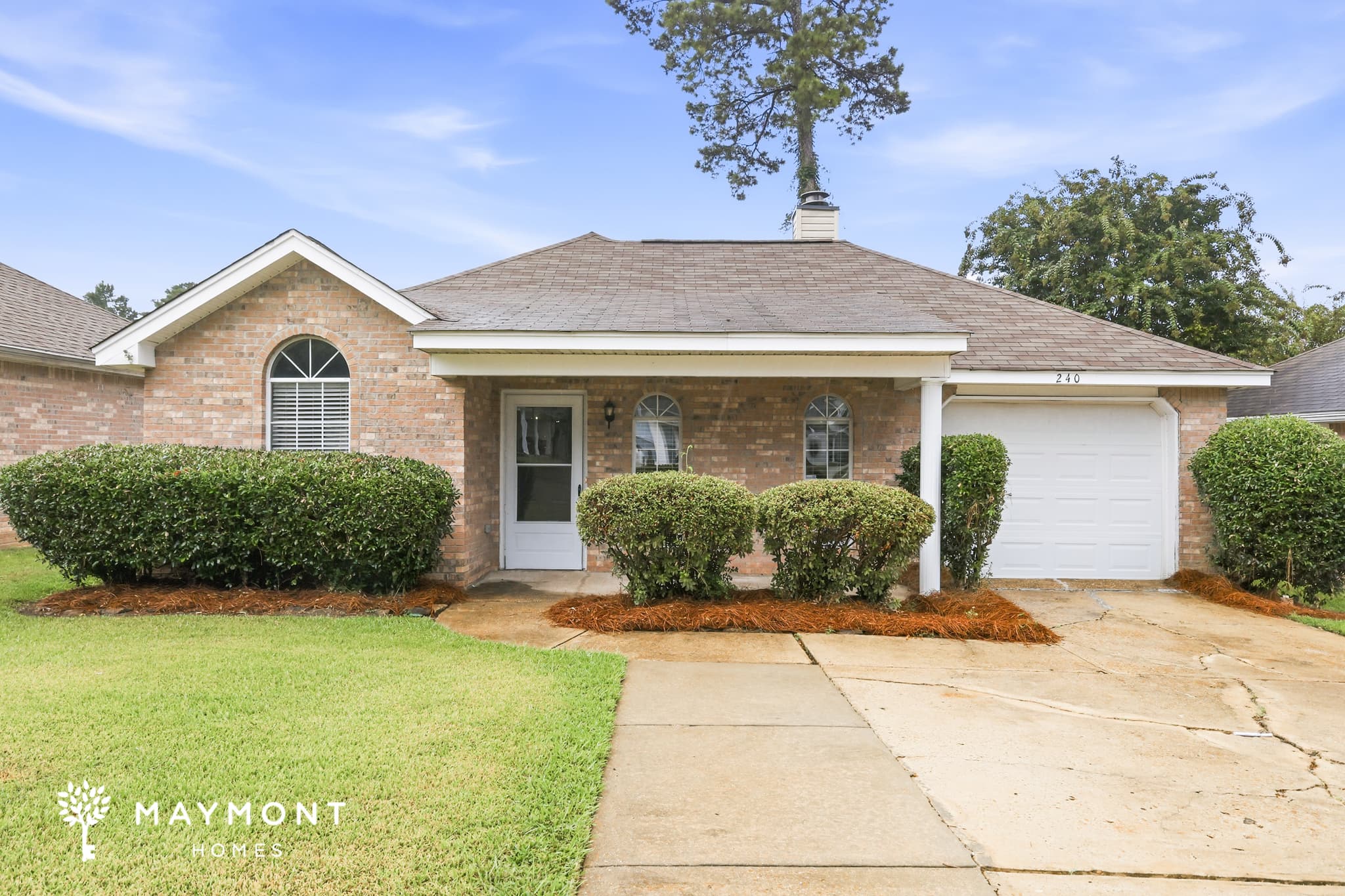 240 Sunchase Dr