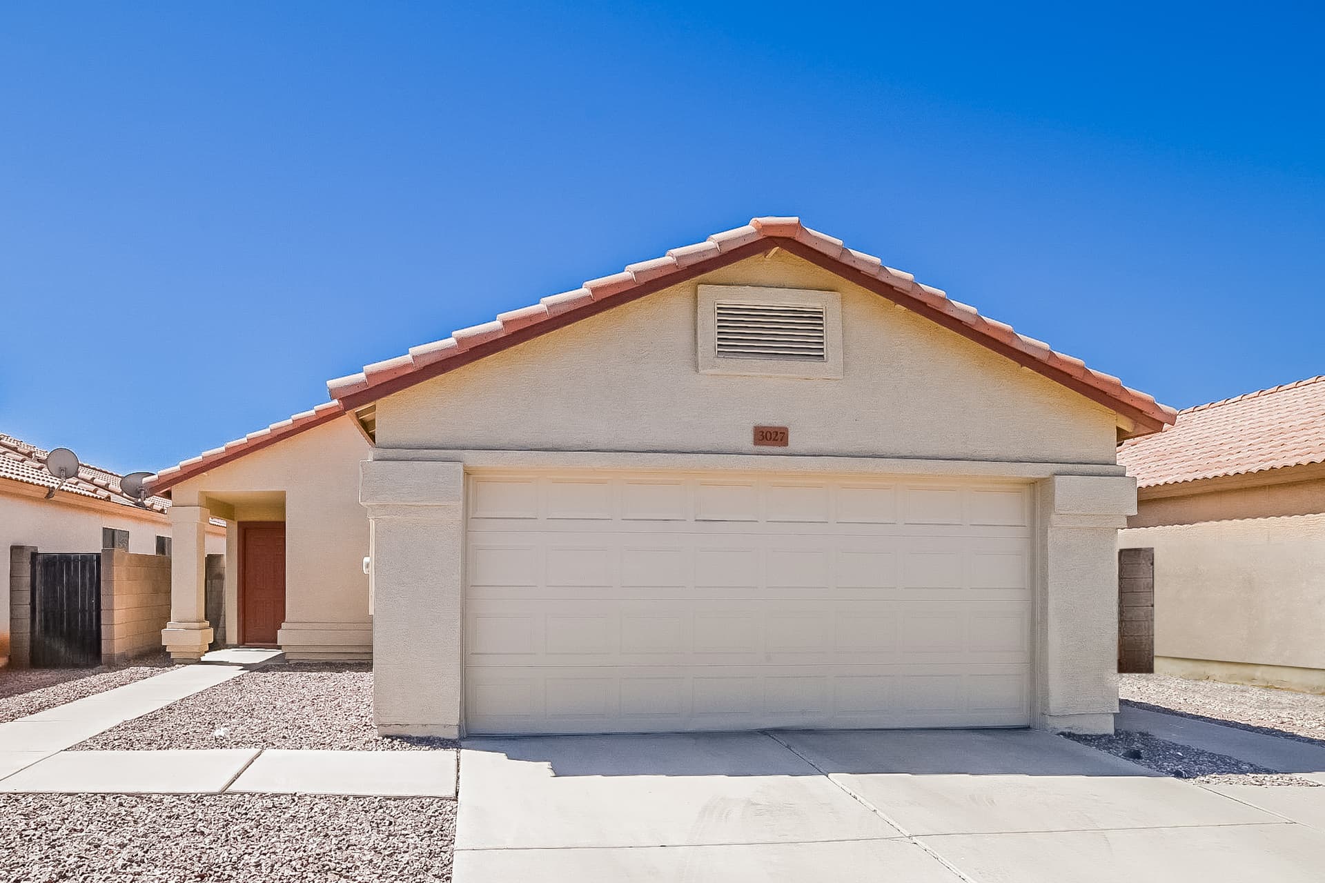 3027 W Melinda Ln