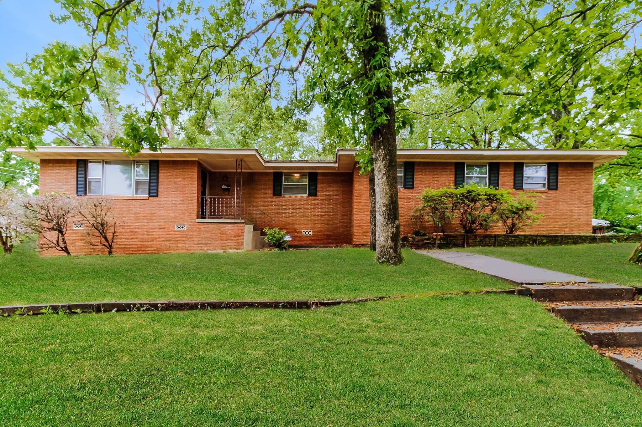 1600 Grove Hill Road
