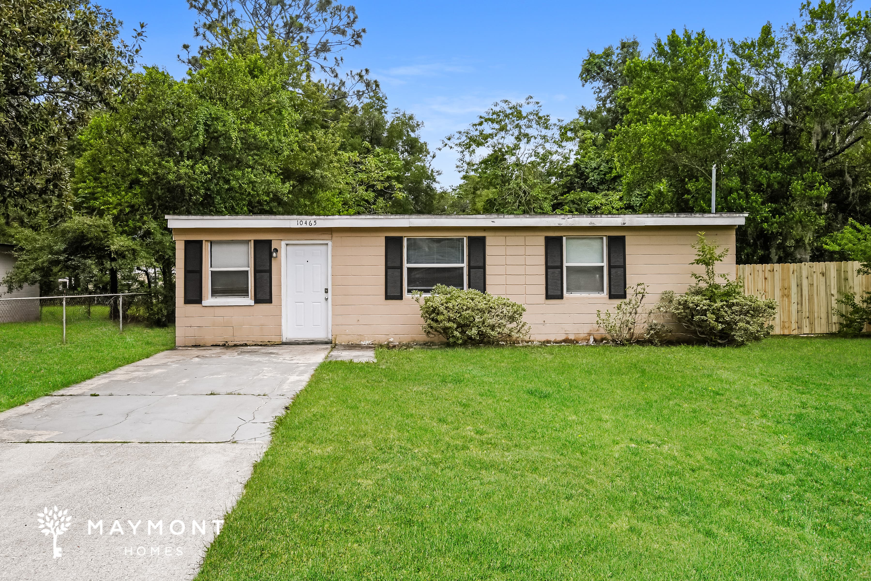 10465 Keuka Dr